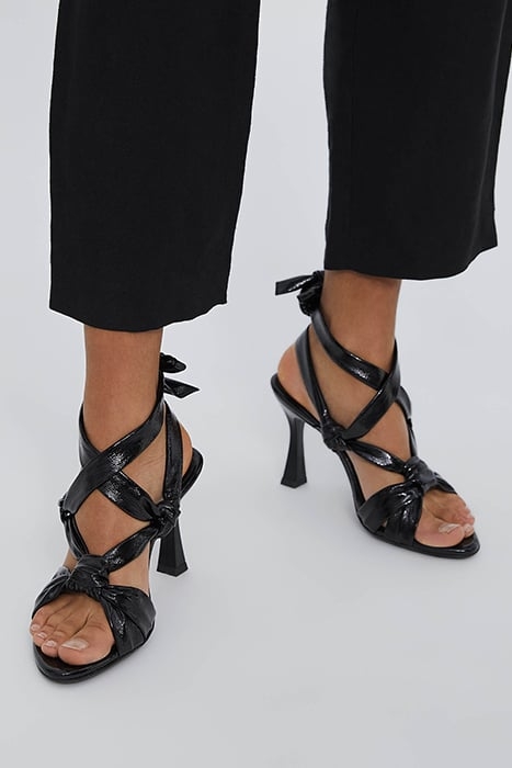 DYDLEAN ITEM IN BLACK 2