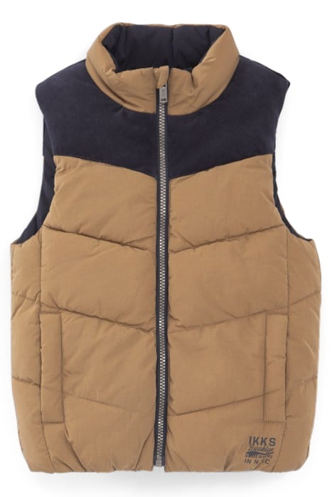 BOYS’ CAMEL AND NAVY REVERSIBLE BODYWARMER 1
