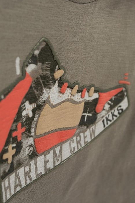 BOYS’ KHAKI TEXTURED TRAINERS IMAGE ORGANIC COTTON T-SHIRT 6