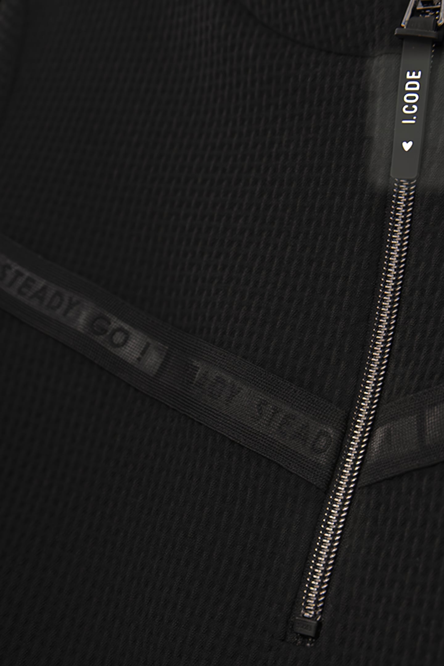 BLACK WAFFLE-KNIT BLOUSE WITH LETTER BAND 8