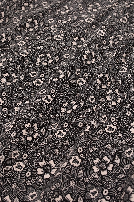 BLACK GRAPHIC FLOWER PRINT BLOUSE 8