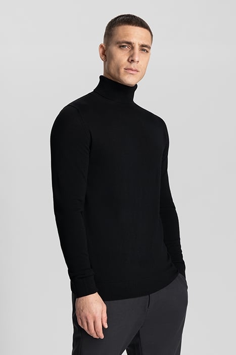 DS_DESTIN TURTLE NECK MOONLESS NIGHT 1