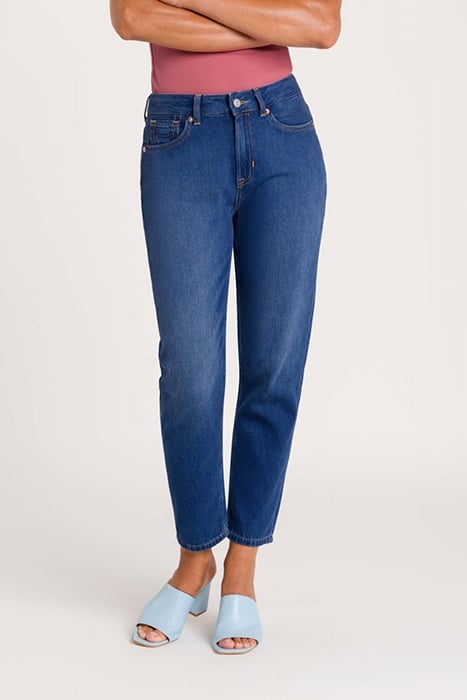 CAROLINE CROPPED QUENNELL DARK USED 1