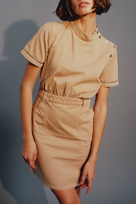 CAMEL DENIM DRESS, PRETTY BRAID, SIDE PRESS STUDS 7