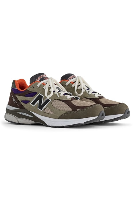 M990BT3 SNEAKERS IN BROWN / GREY 2