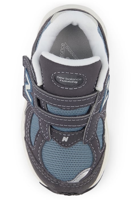 IV2002FB SNEAKERS IN MAGNET 2