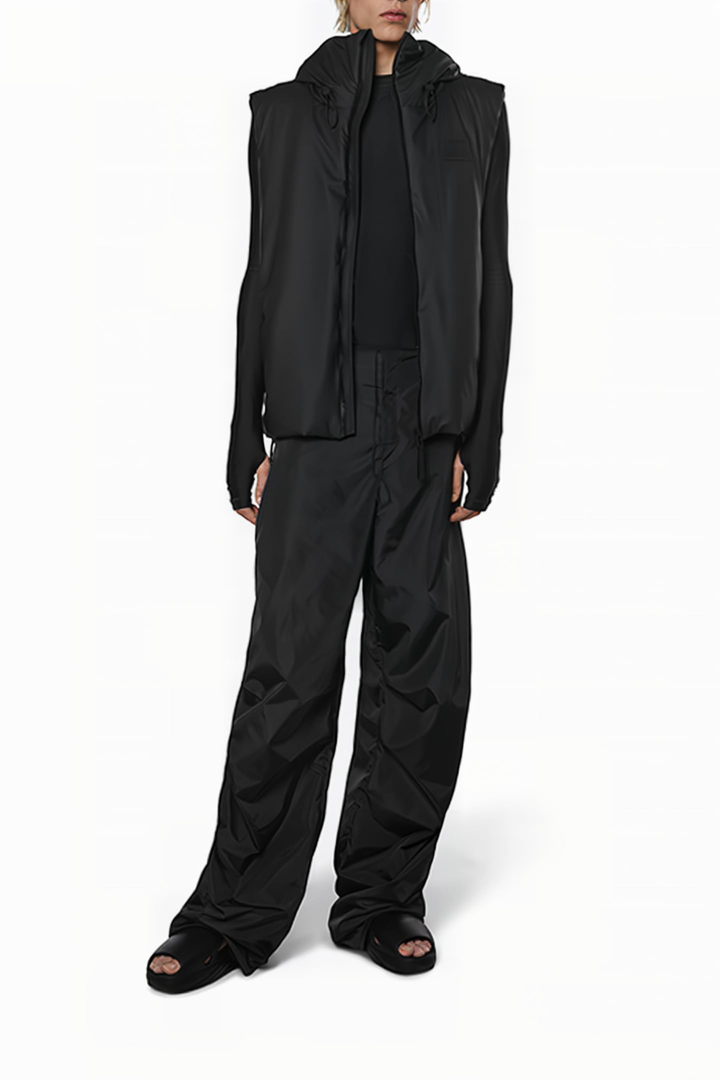 LOOP VEST BLACK UNISEX 6