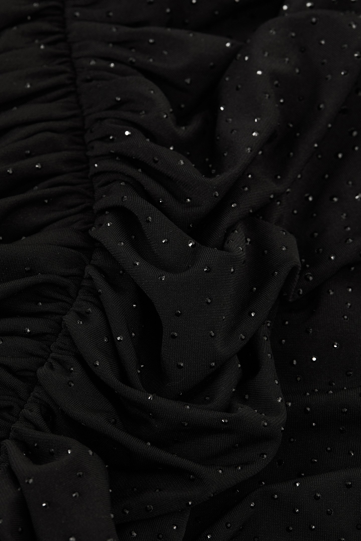 HALSTON-GENEVA BLACK 7