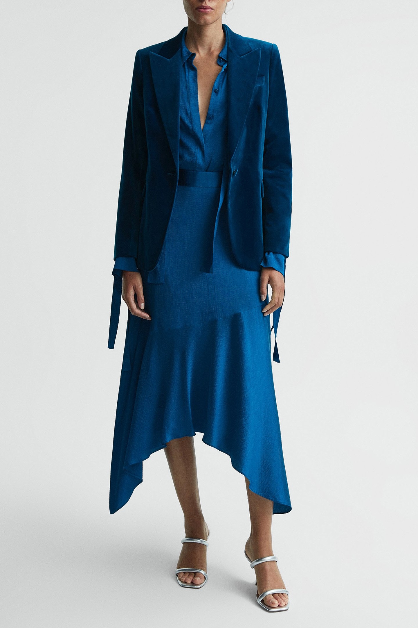 ASYMMETRIC MIDI SKIRT DARK BLUE 1