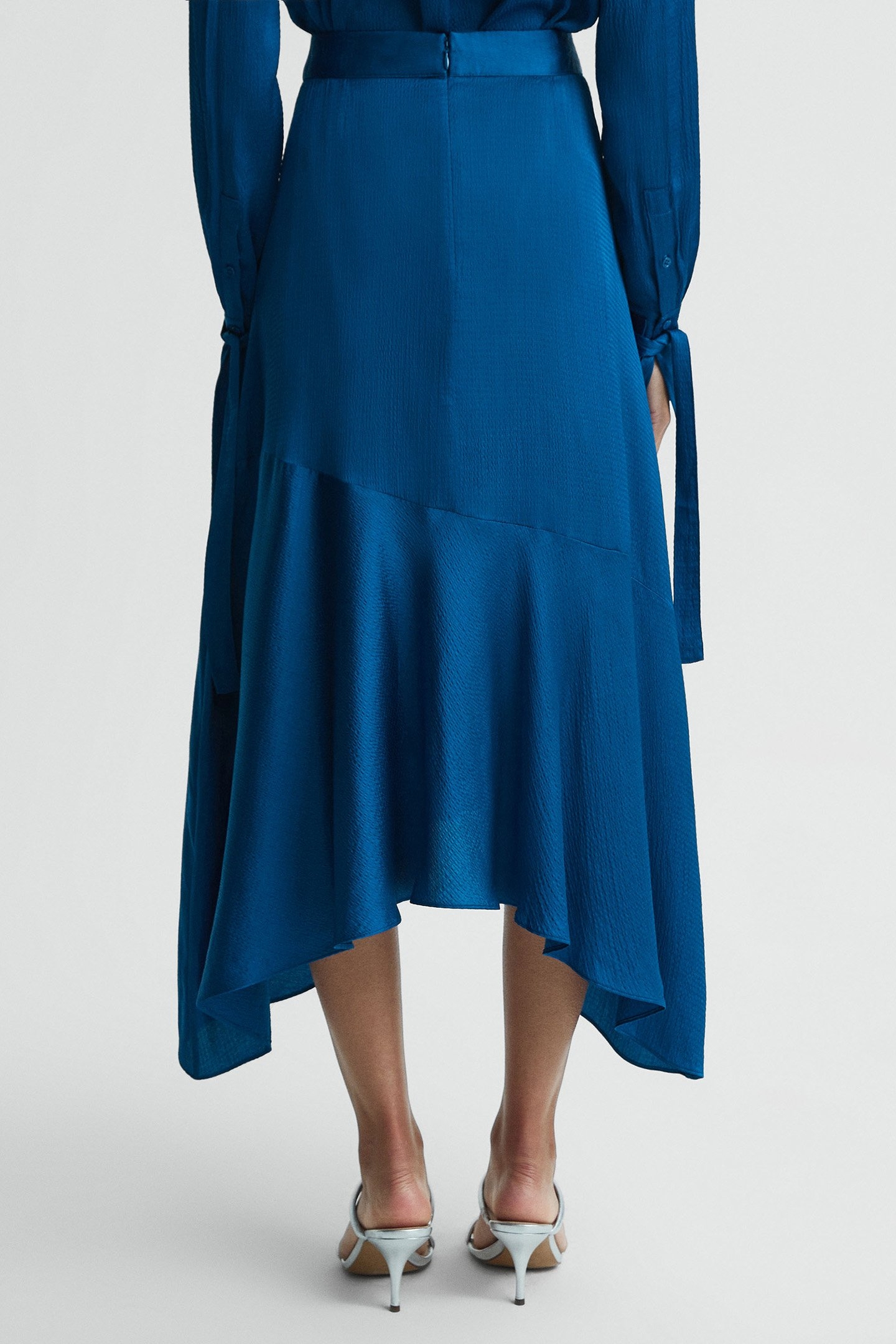 ASYMMETRIC MIDI SKIRT DARK BLUE 2