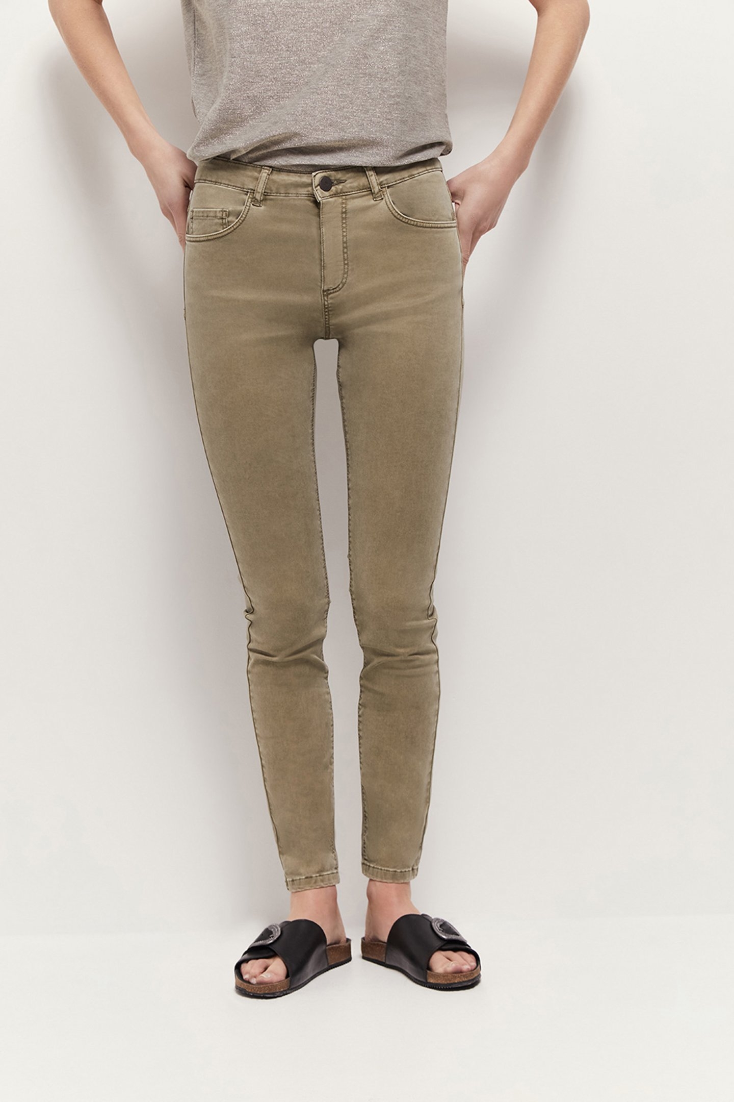 LE INDI - VETIVER PUSH UP EFFECT 7/8 SLIM JEANS IN WATERLESS 1