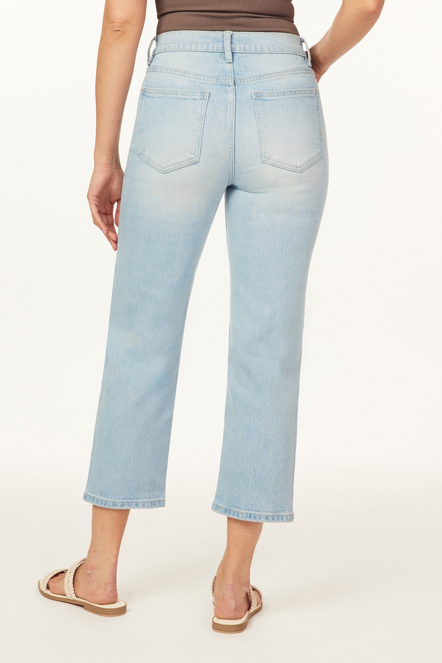 THE SKY CROP (26” INSEAM) HAMPTONS SKY 2