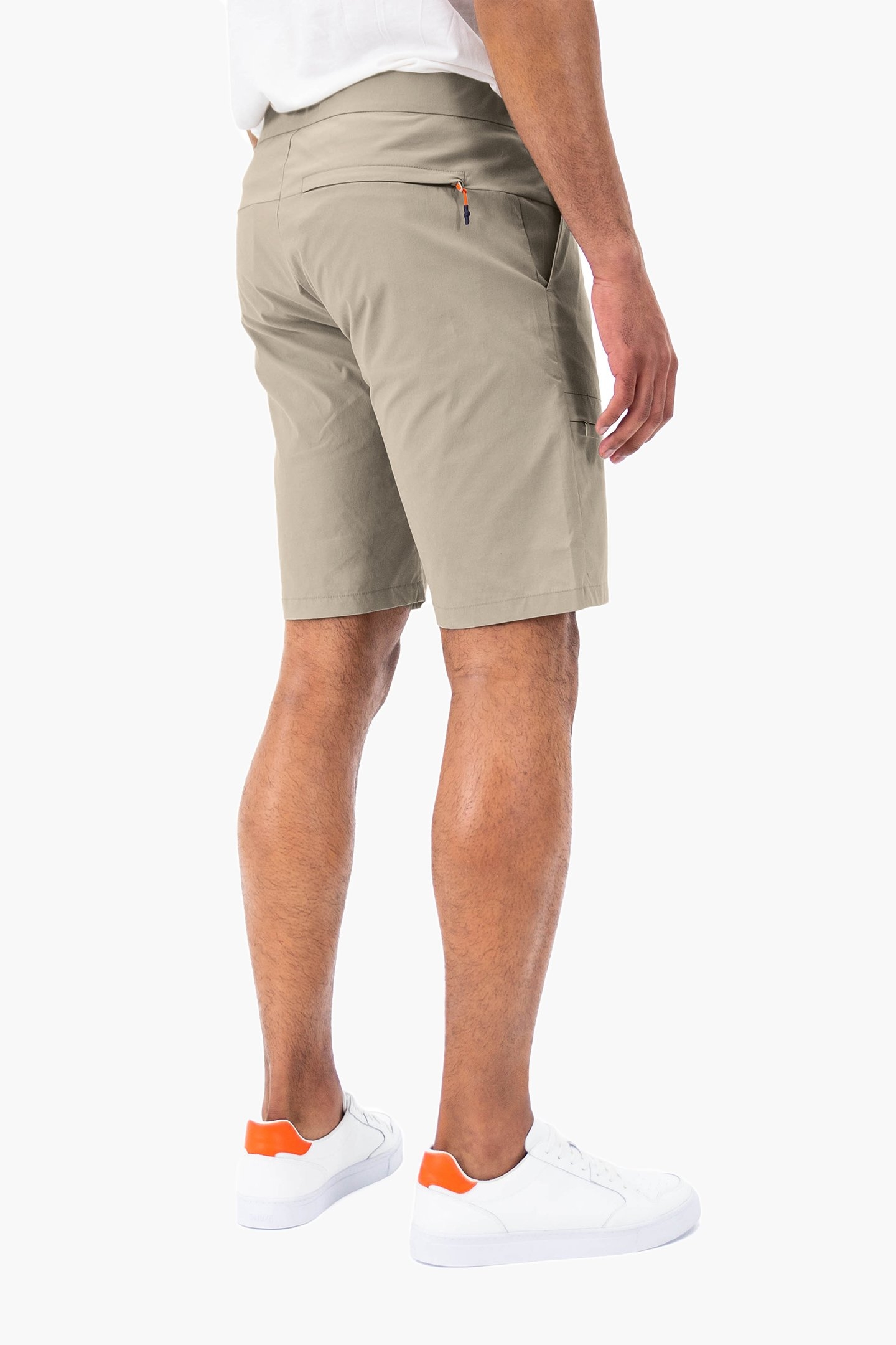 THE TECH SHORTS CONCRETE BEIGE 2