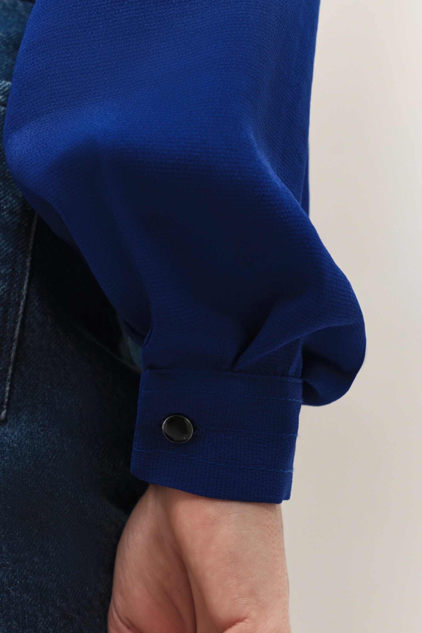 CYRILLE - SAPPHIRE BLUE FLOWING BLOUSE WITH LAVALLIÈRE COLLA 5