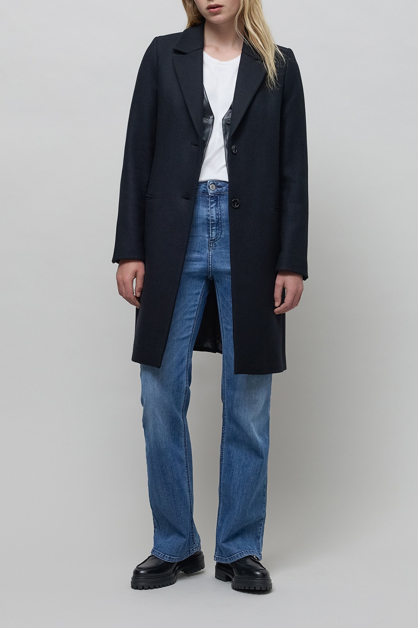 STRAIGHT BLACK COAT WITH ROCK VEST TRIM 2