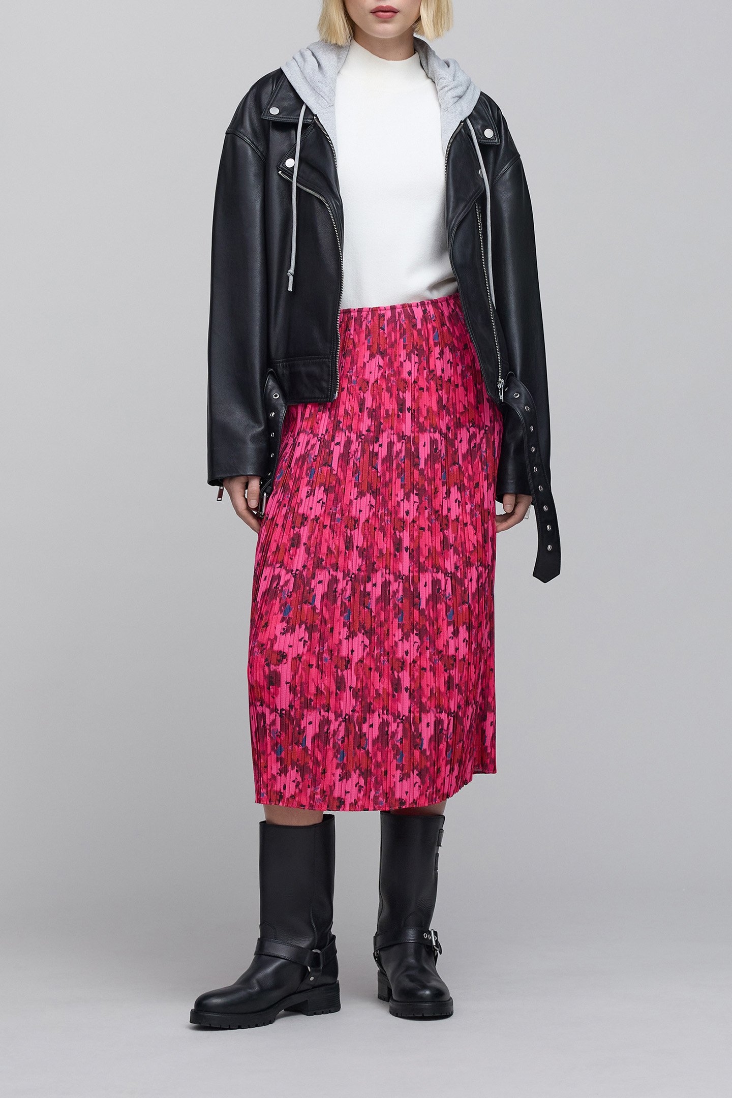PINK PLEATED SKIRT WITH ORIGAMI FLOWER PRINT 4