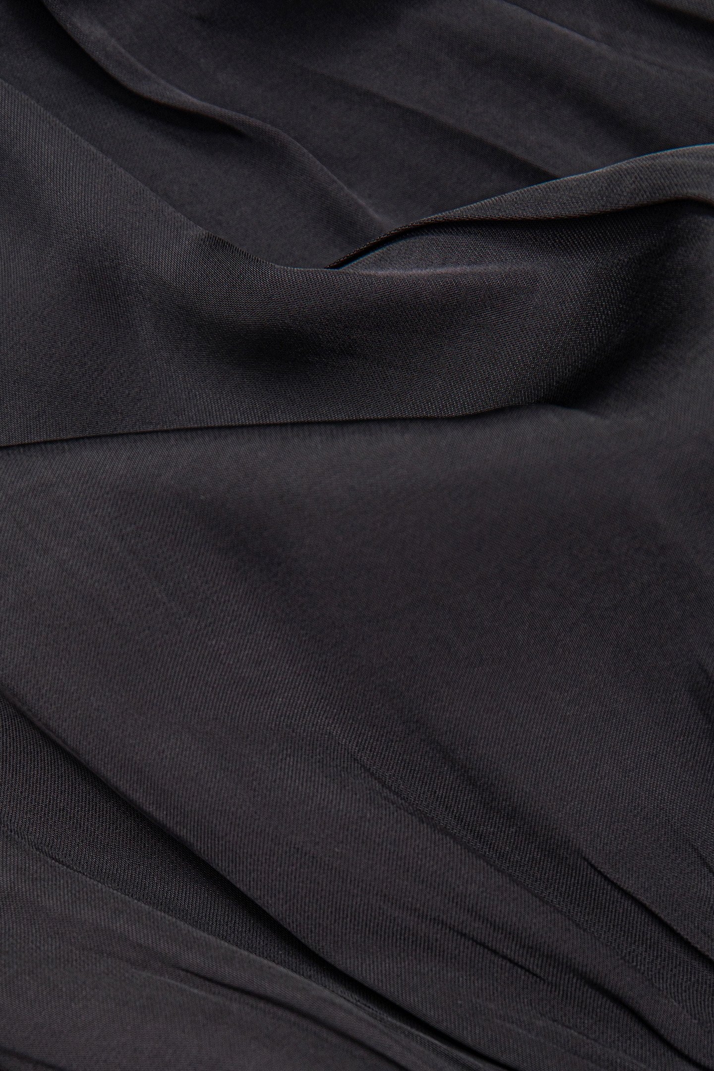 BLACK CRINKLED SMOCKED DRESS 8