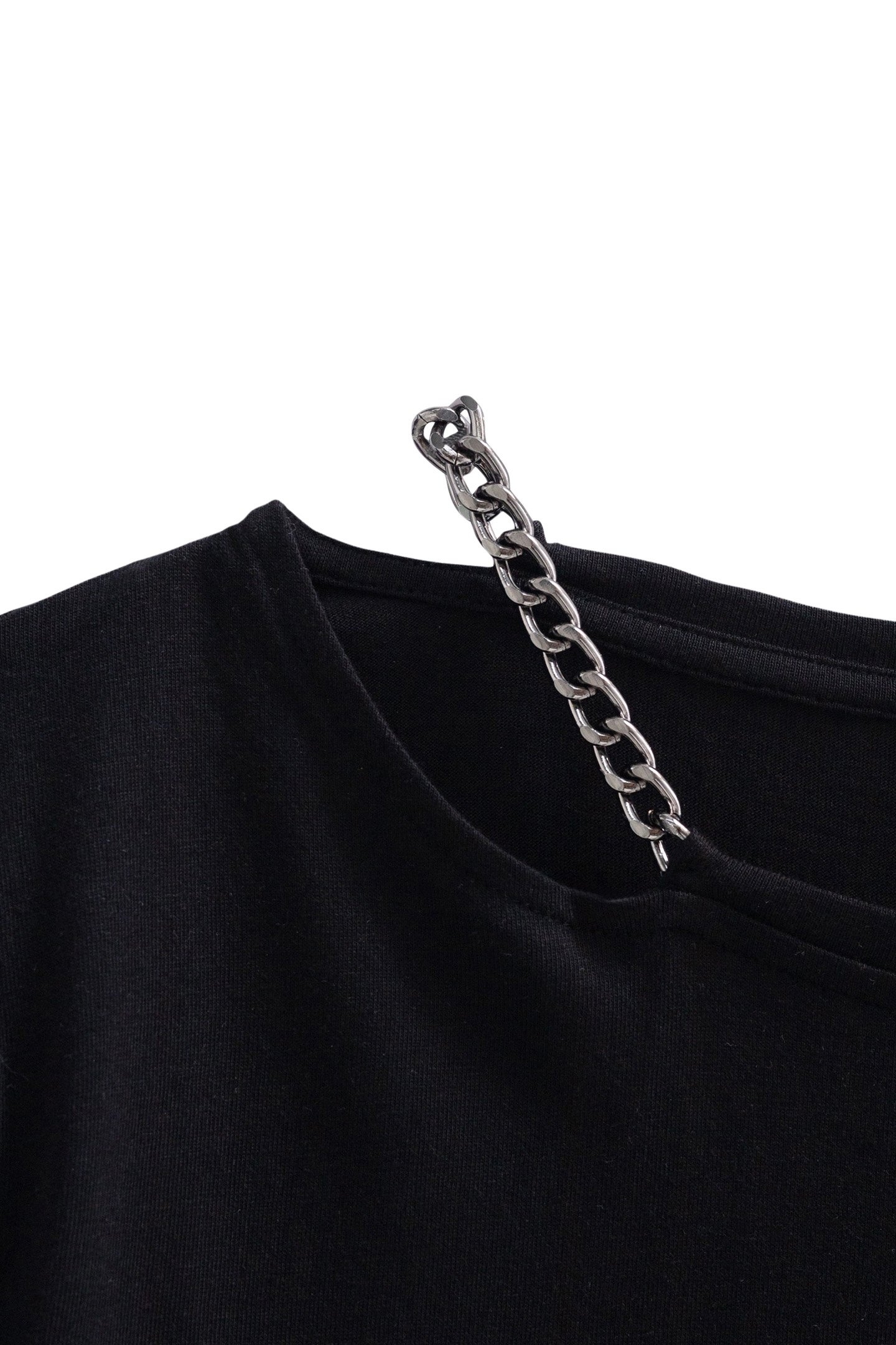 BLACK CHAIN NECK T-SHIRT 7