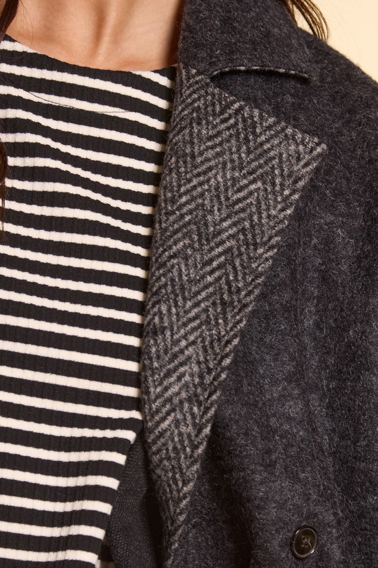 GREY/CHEVRON MOTIF REVERSIBLE COAT 6