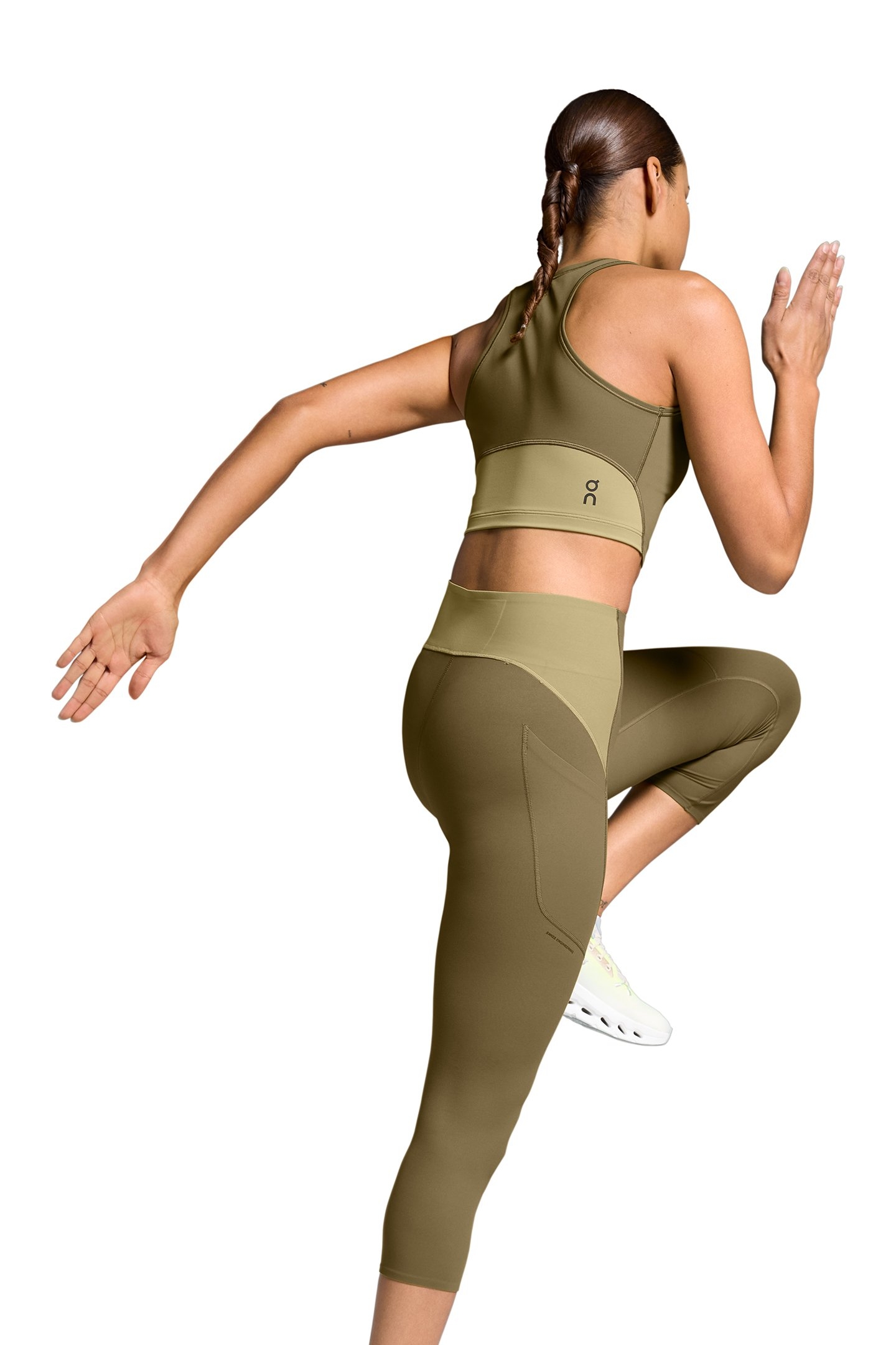 MOVEMENT CROP 2 HUNTER 3