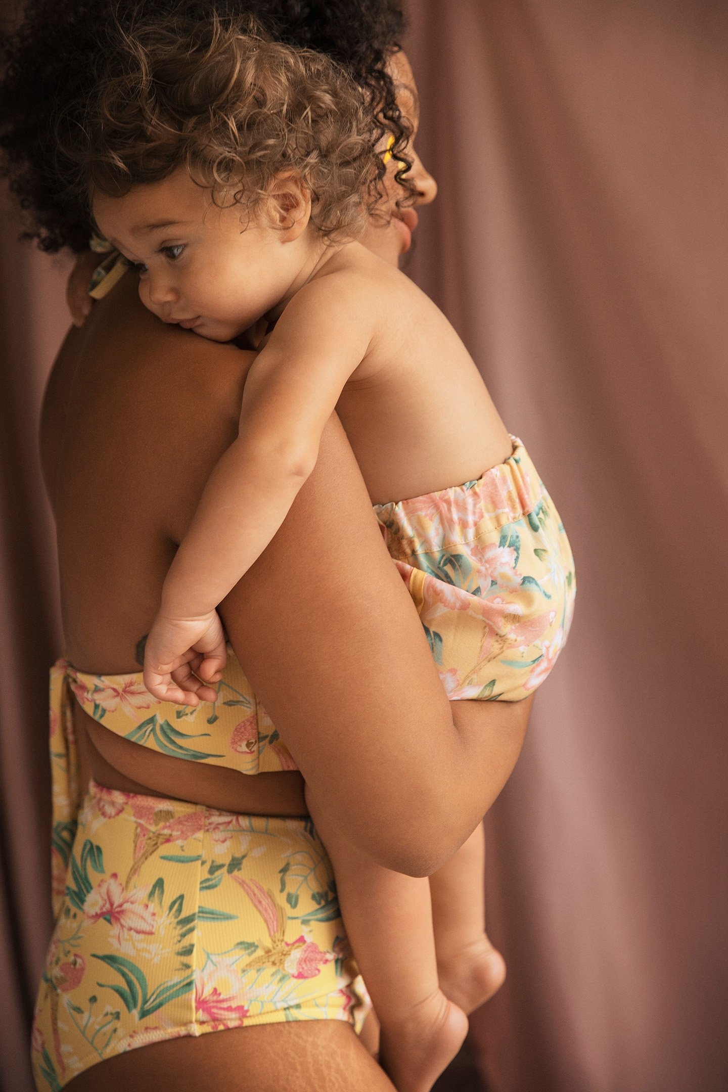 SWIM SHORTS ADERI SOFT HONEY PARROTS 3