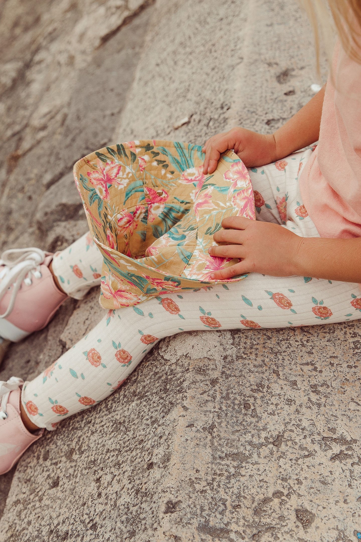 SUN HAT LAGIK SOFT HONEY PARROTS 8