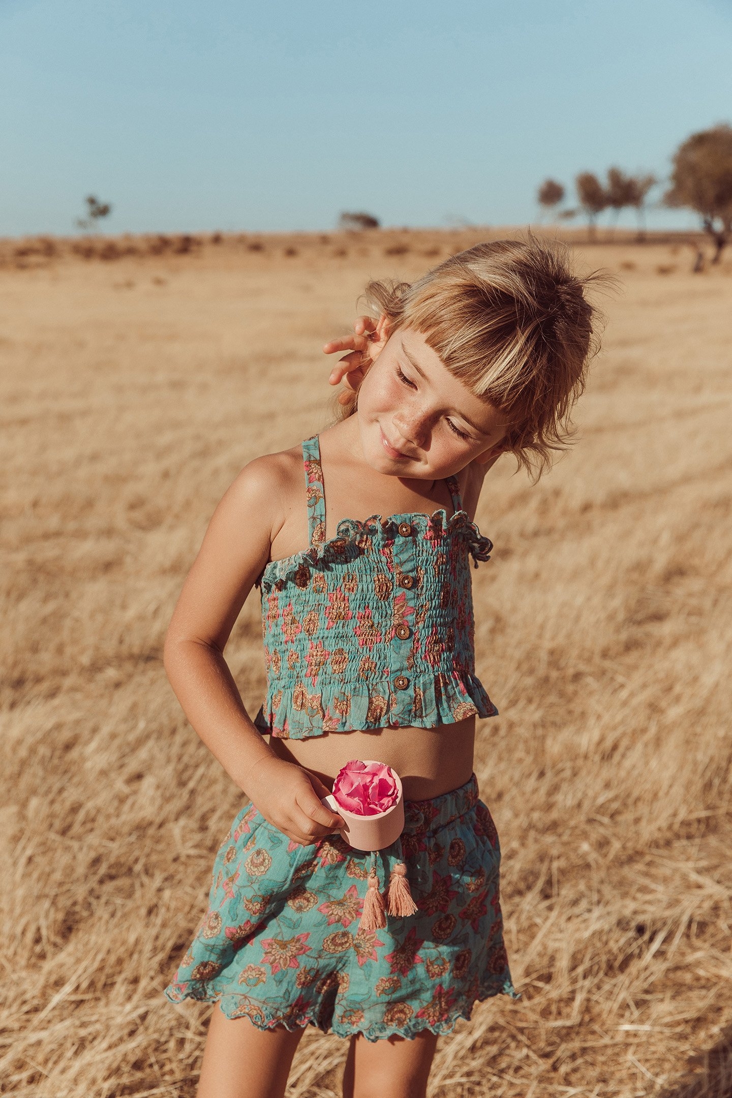 SHORTS VALLALOID TURQUOISE FLOWERS 4