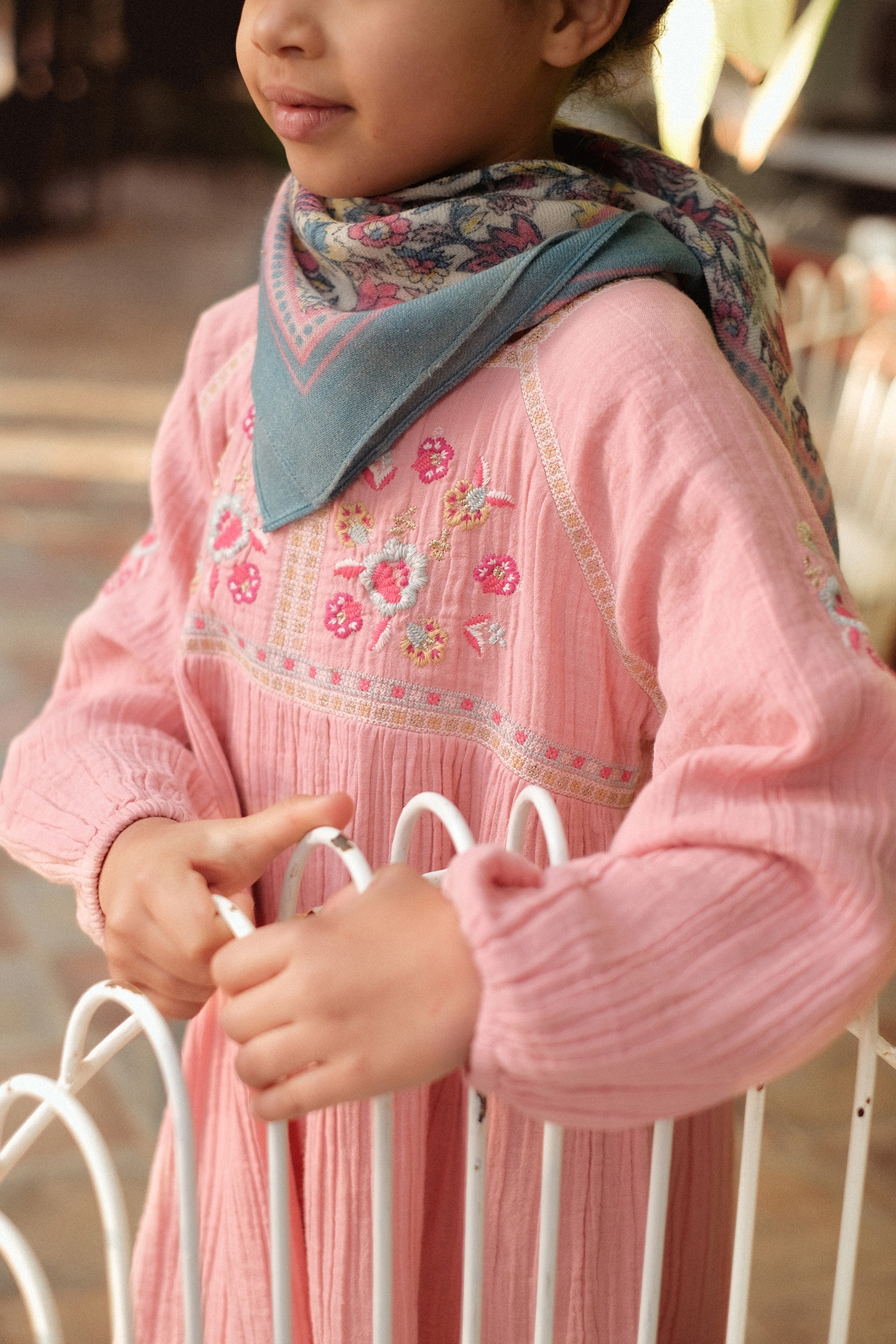 WOVEN SCARF CAPUCINE (60X60) BUTTER FLOWER GUEDRA 1