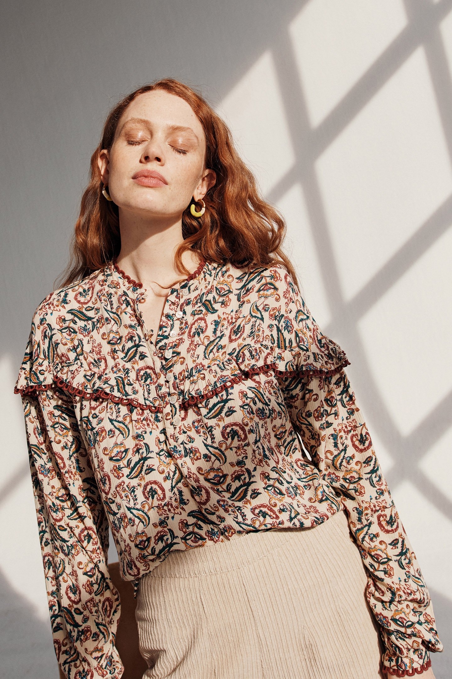 BLOUSE CAMILIANA CREAM WILD LEAF 2