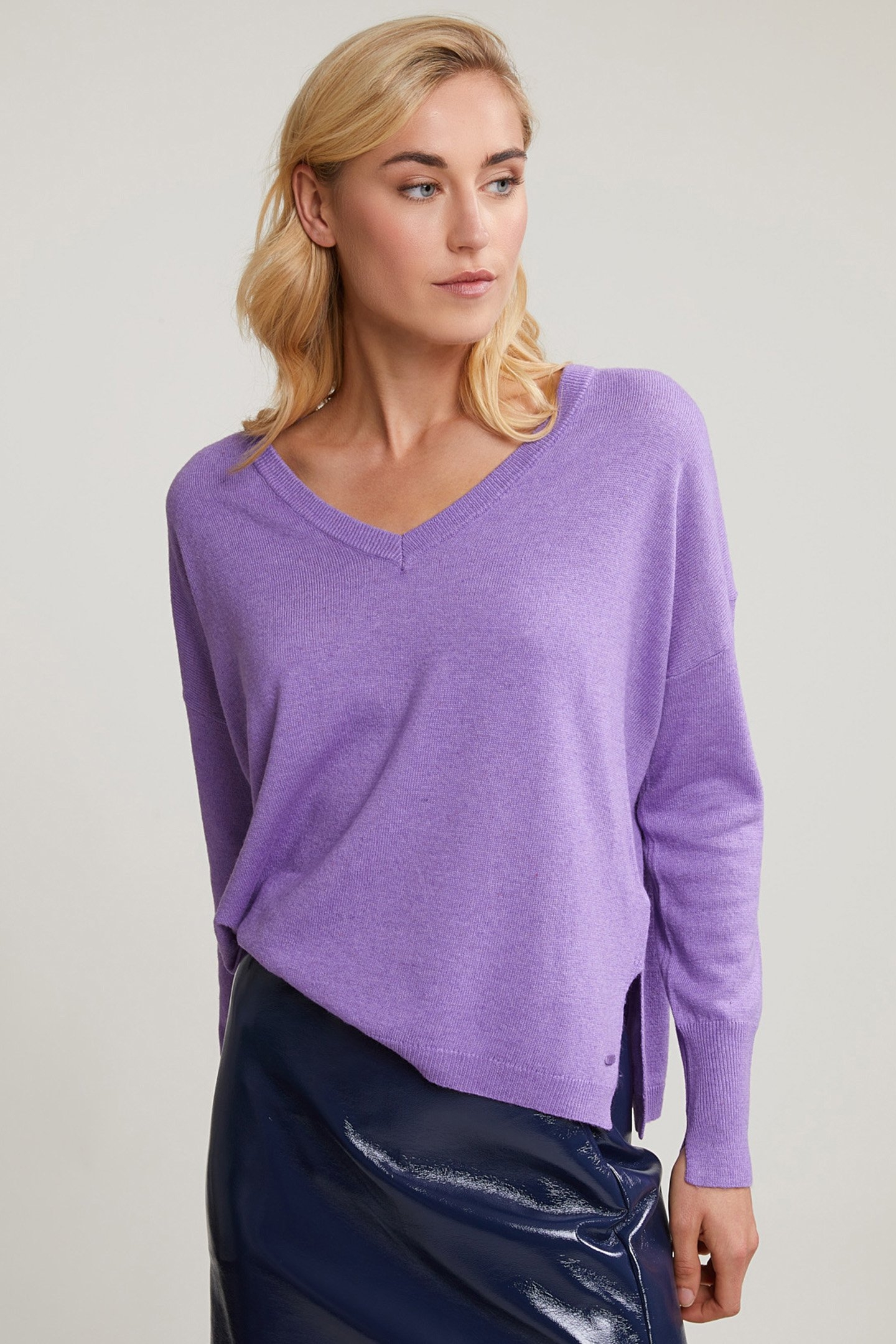 PURPLE BASIC V-NECK SWEATER LONG SLEEVES 4