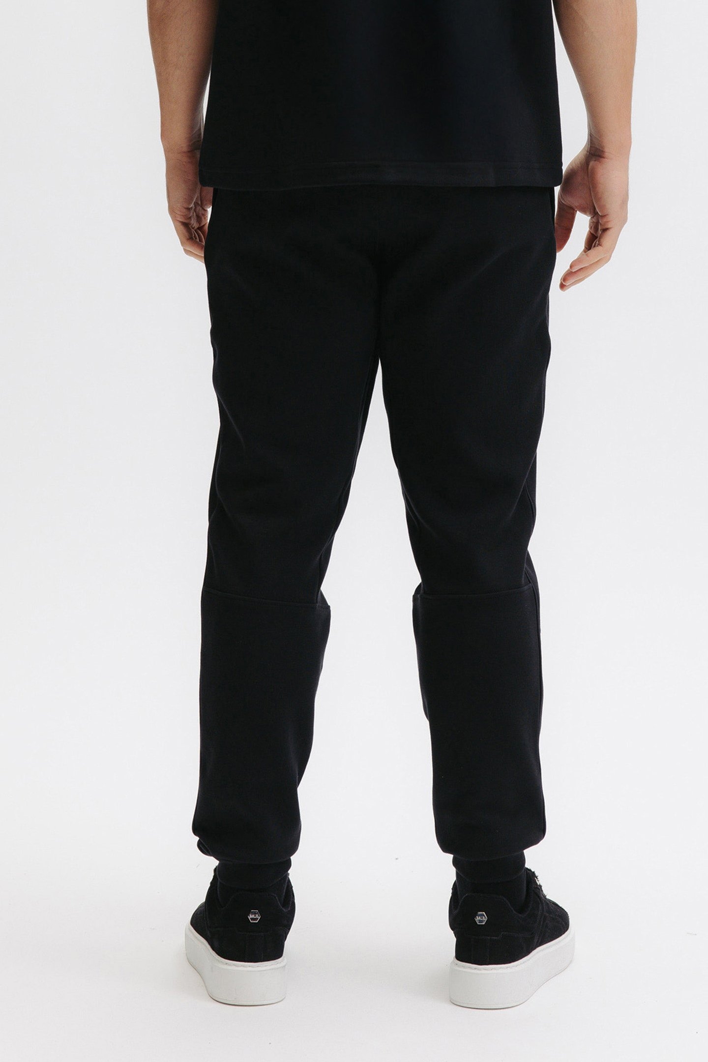 Q SERIES JOGGER JET BLACK 2