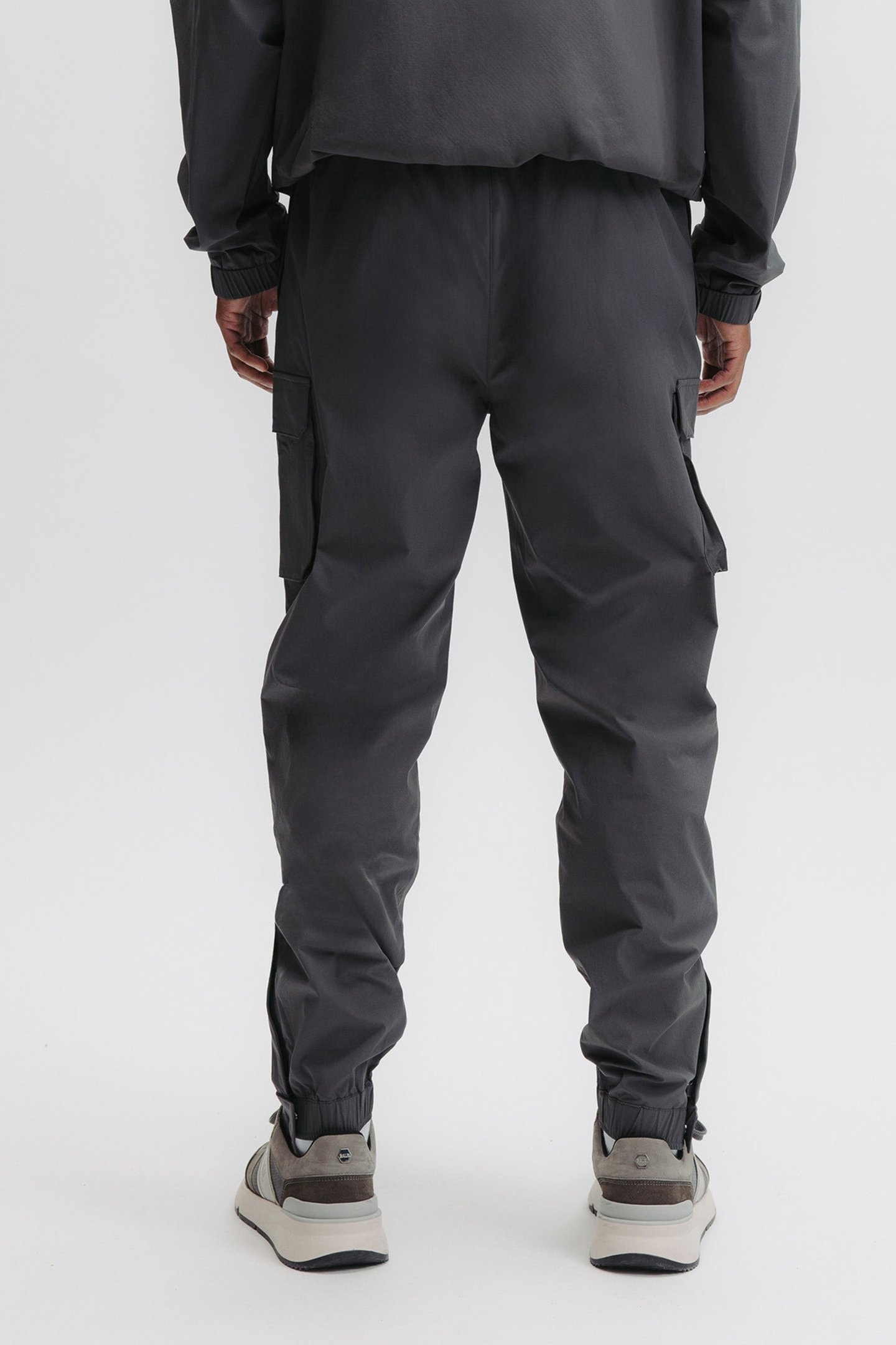 TECH CUFFED CARGO PANTS VOLCANIC GREY 2
