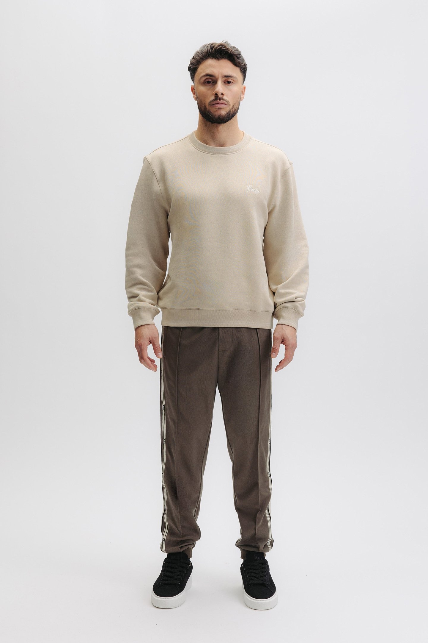 TAPE SCRIPT CREWNECK FEATHER BEIGE 1