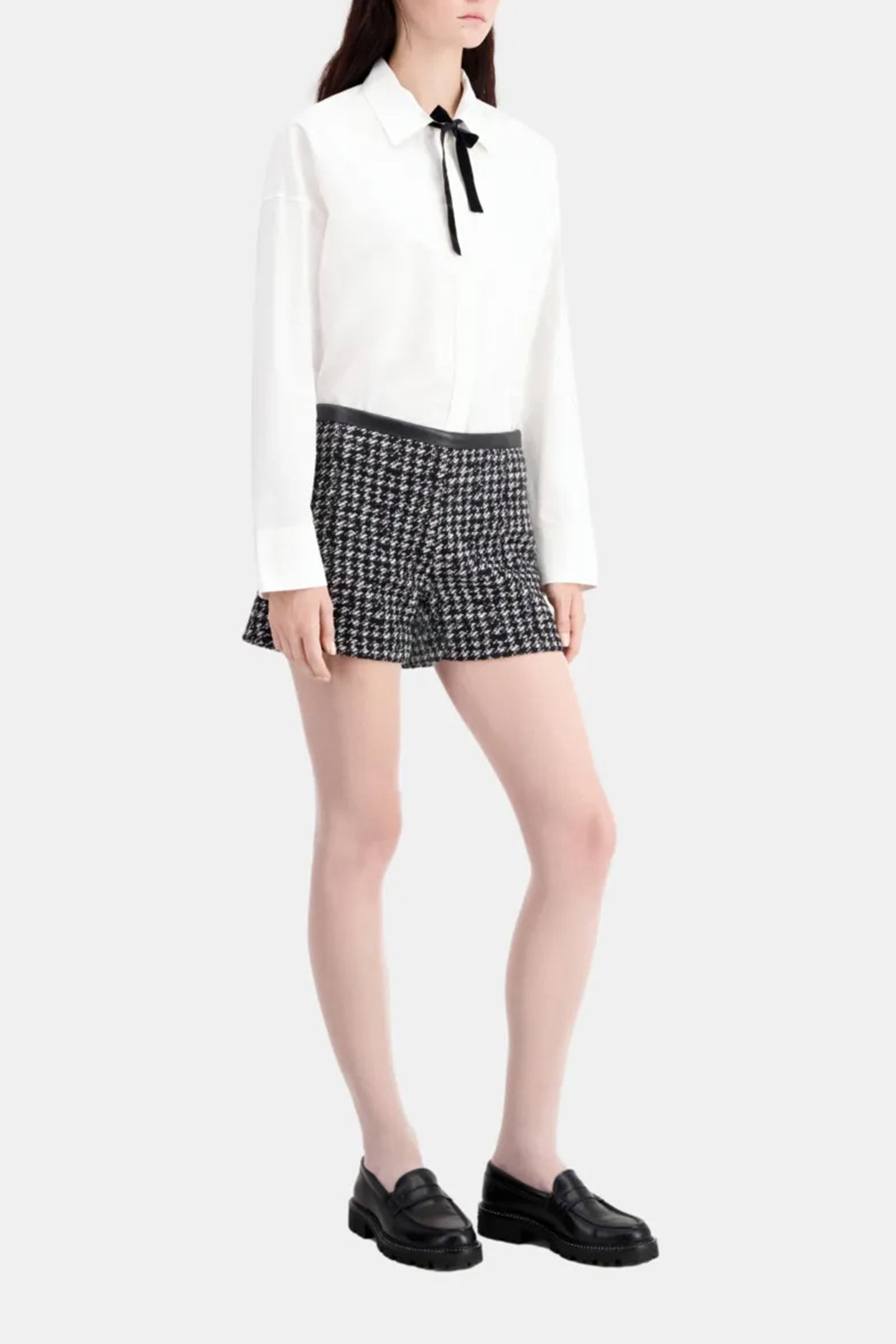 TWO-POCKET FRONT SHORTS BLACK WHITE 4