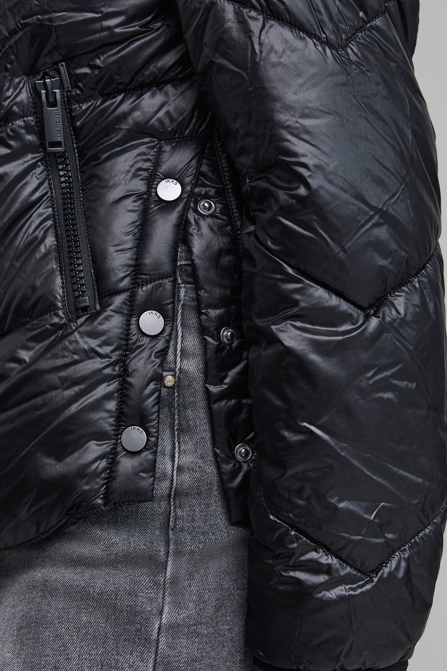 BLACK SHORT PADDED JACKET WITH METALLIC LINING 5