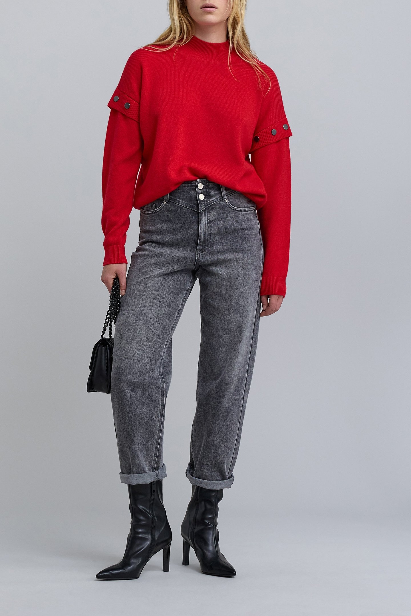 VERMILION KNIT SWEATER WITH STUDDED ARMHOLE DESIGN 3