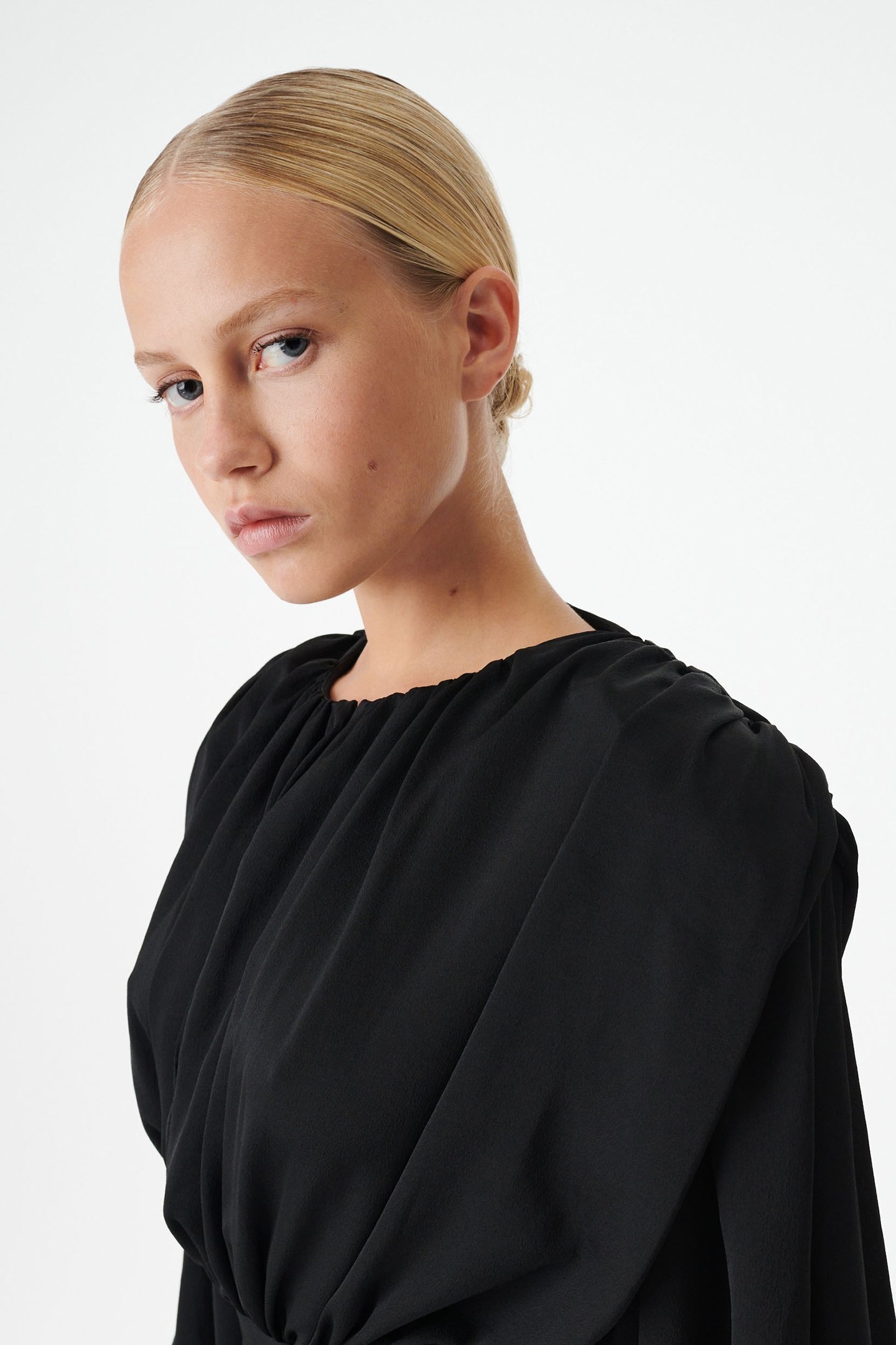 GWENDA DRESS BLACK 5