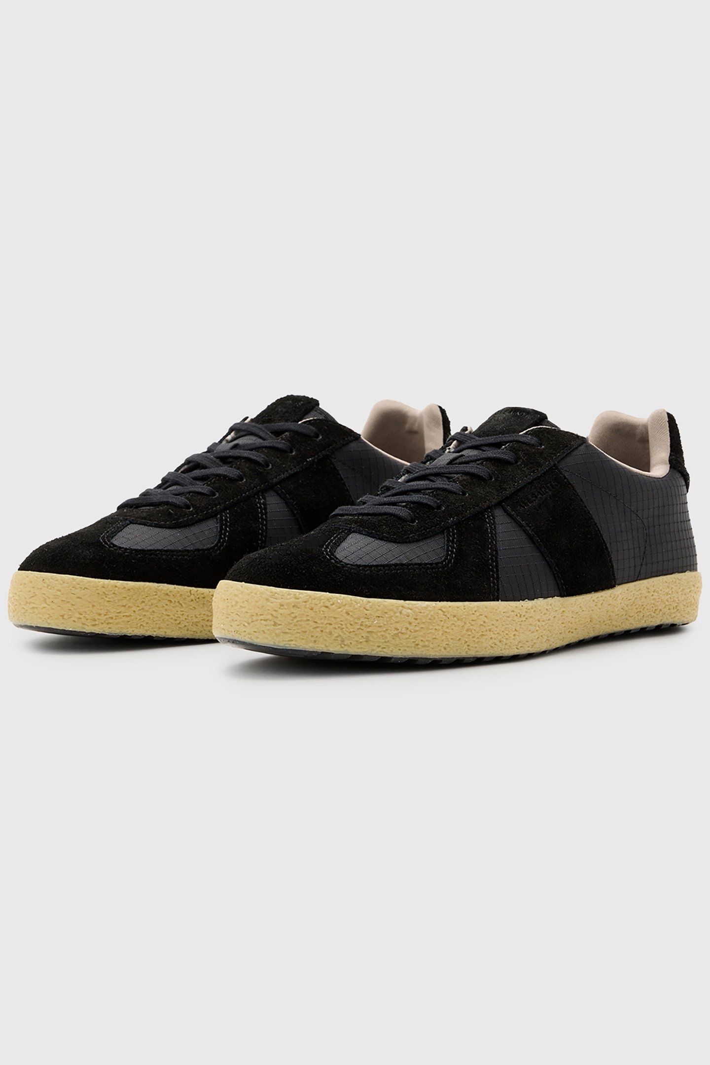 JAIMEE RS LOW TOP BLACK 2