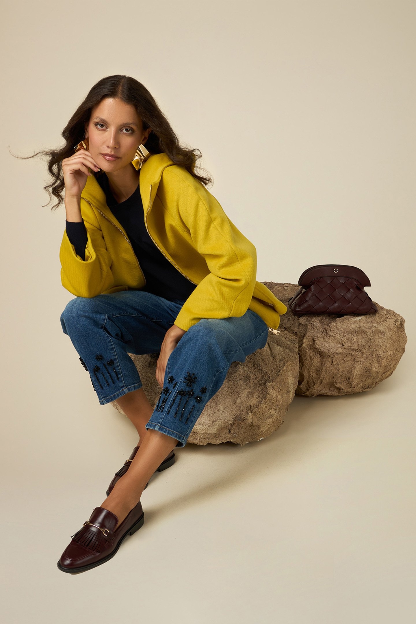 SHORT COAT WITH HOOD YELLOW 4