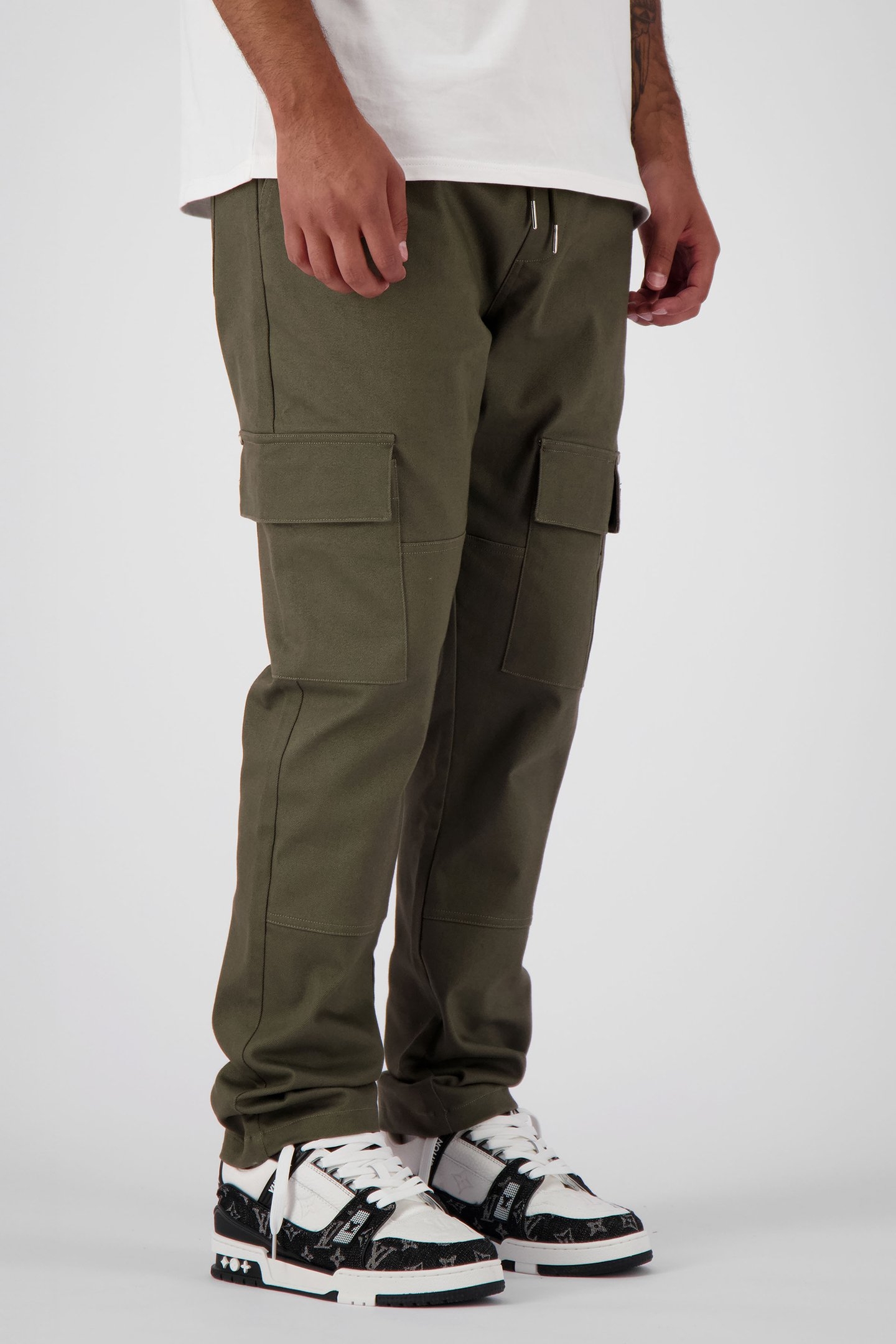 MONOGRAM CARGO PANTS MOSS GREEN 5