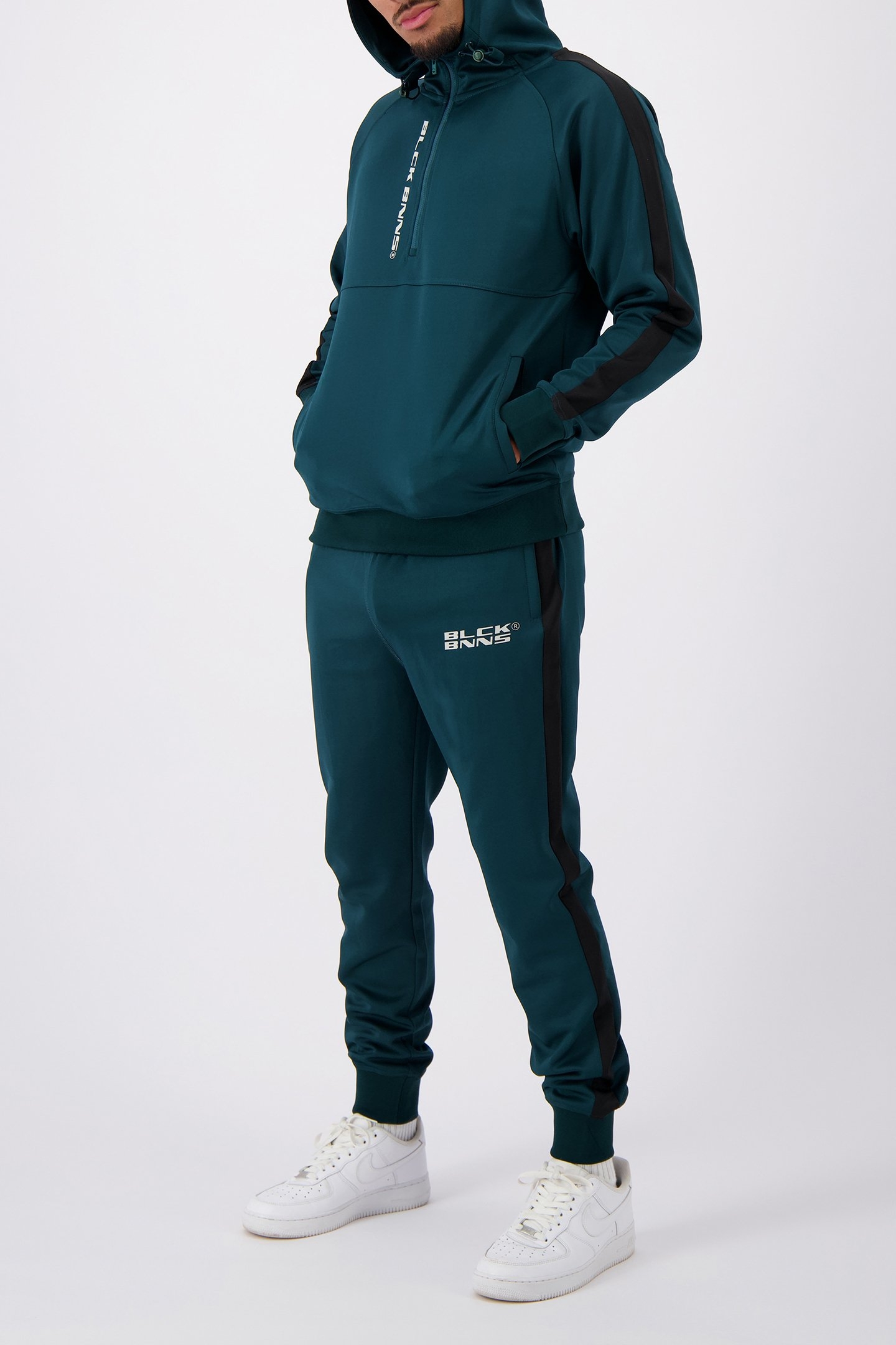 EXPLORER TRACKPANTS PINE GREEN 4
