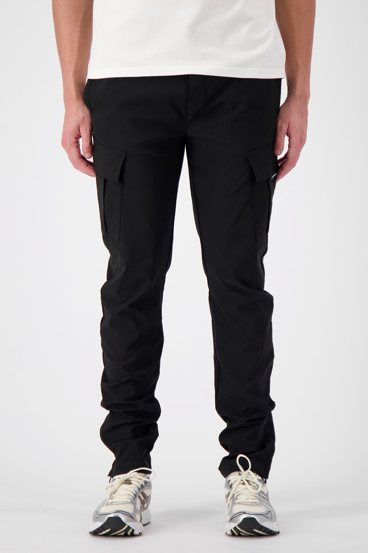 TECH CARGO PANTS BLACK 1