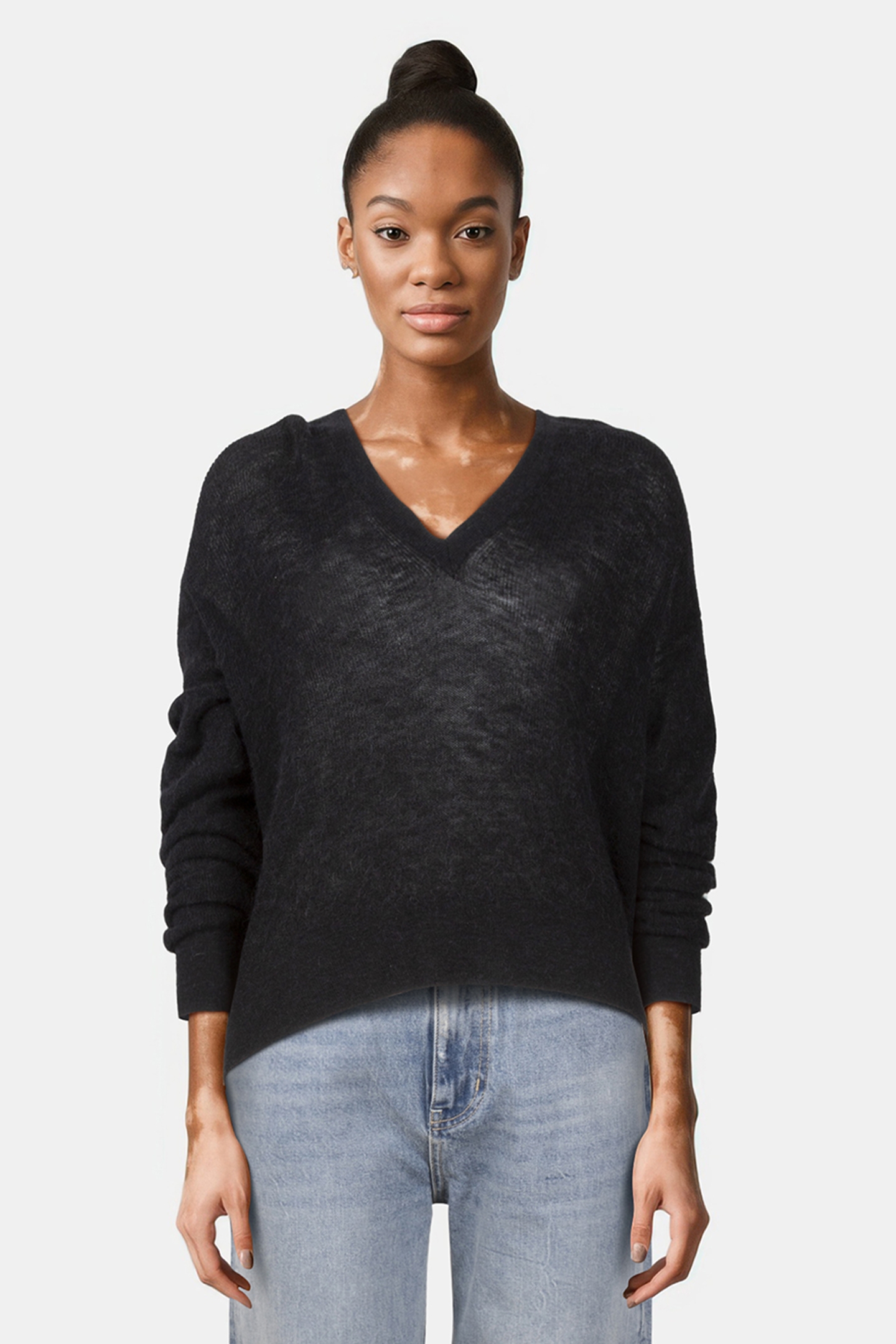 BALL PULLOVER BLACK 1