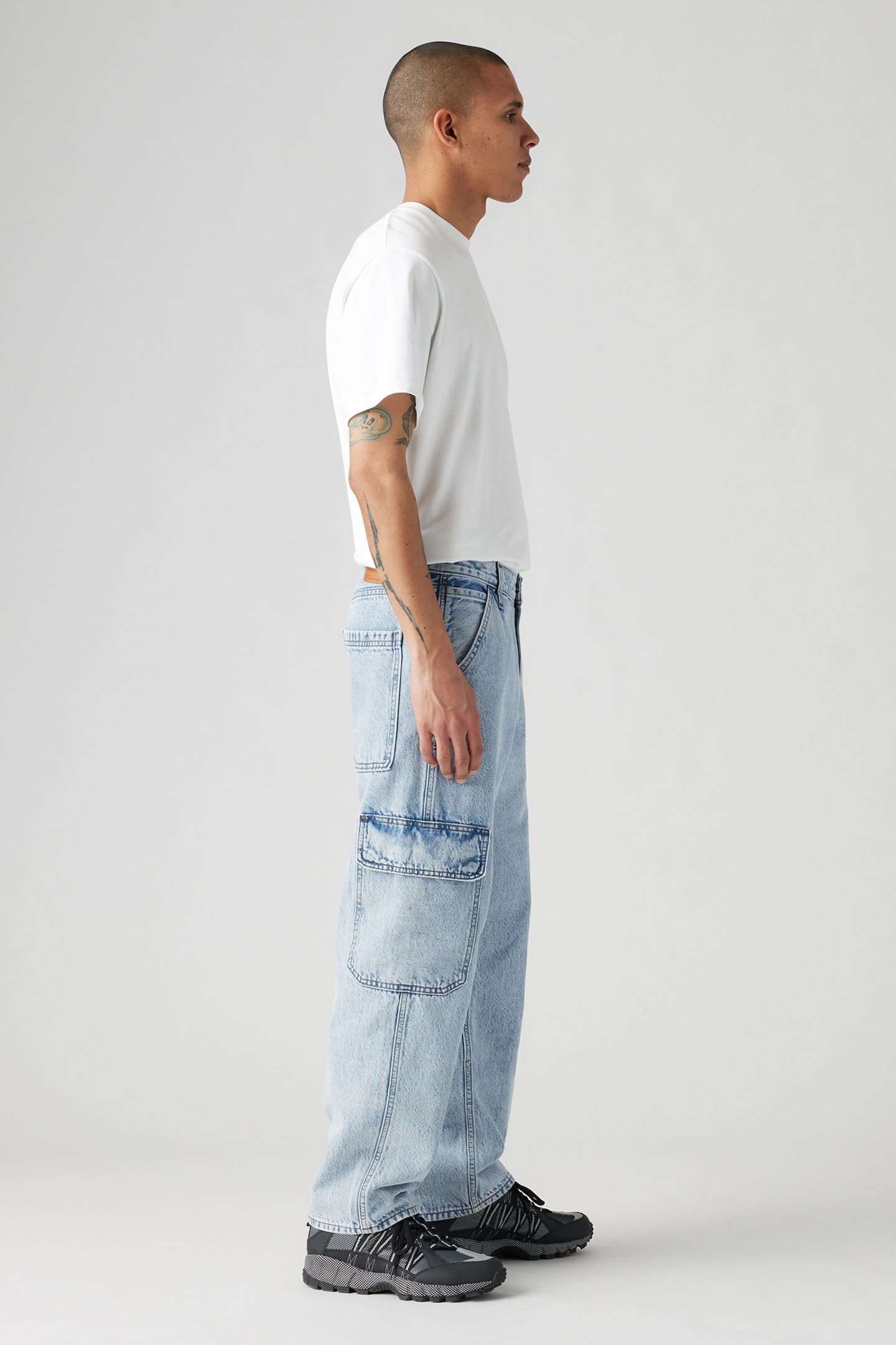 568™ LOOSE STRAIGHT CARGOS LIGHT INDIGO 5