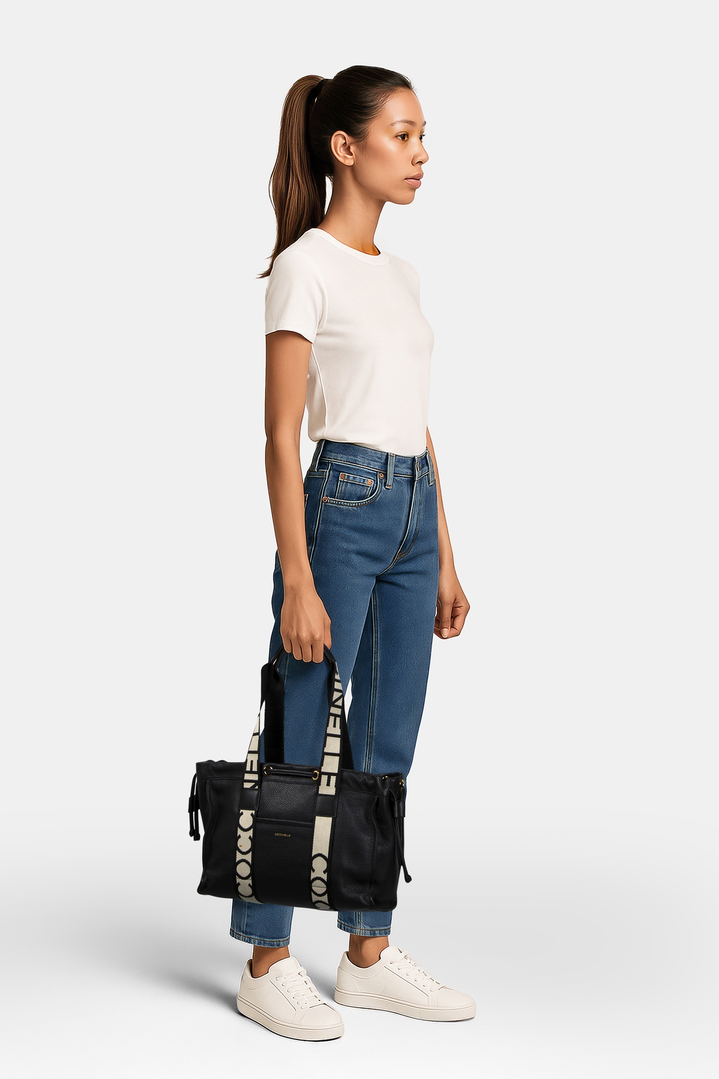 GRAINED LEATHER SIGNATURE TOTE BAG 1