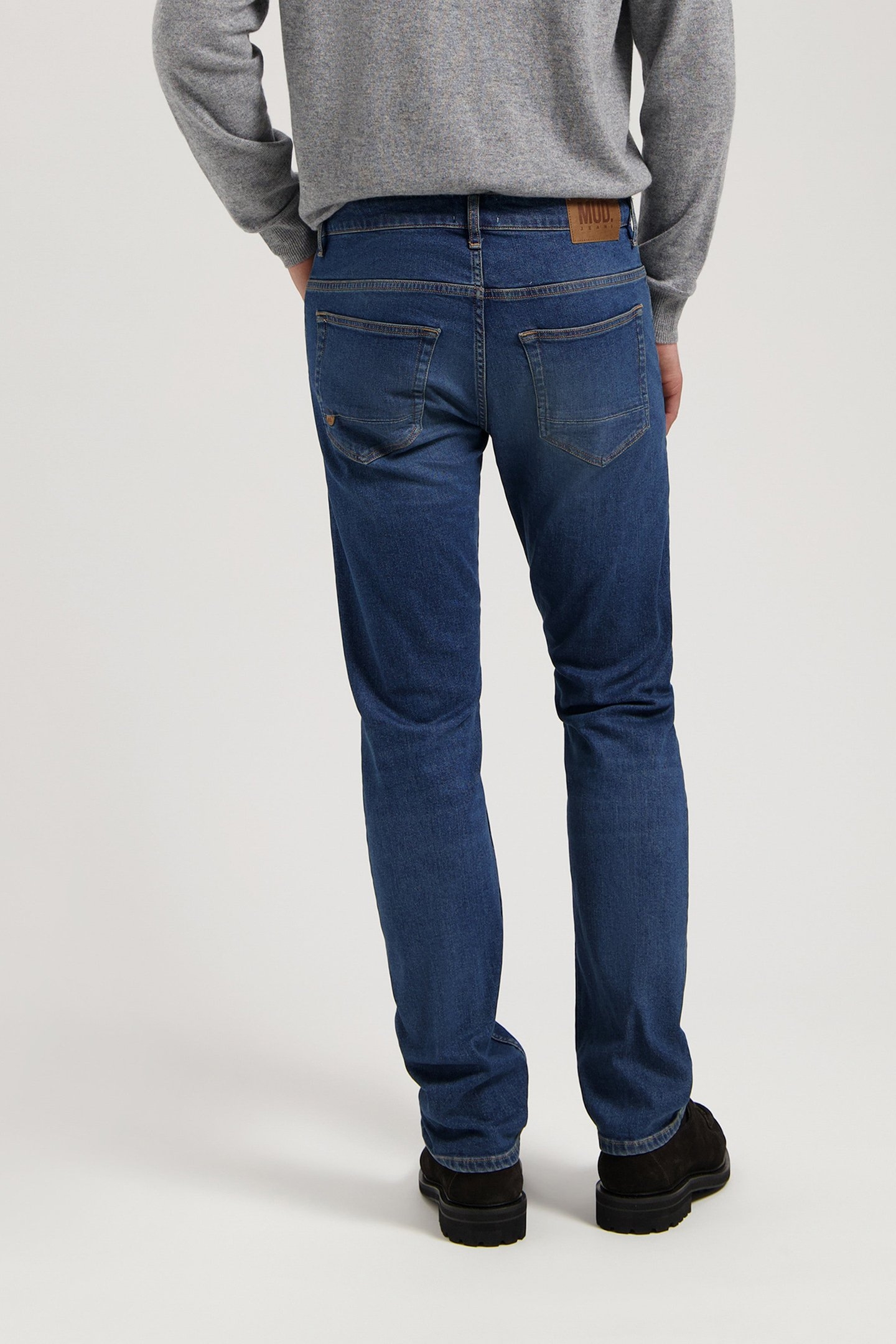 HANK MID TAPERED RUSTIC BLUE 2