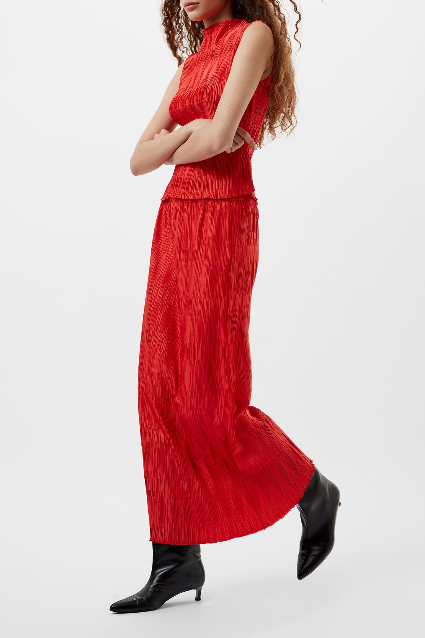 MOIRA PLEATED S/LESS TOP SCARLET RED 2
