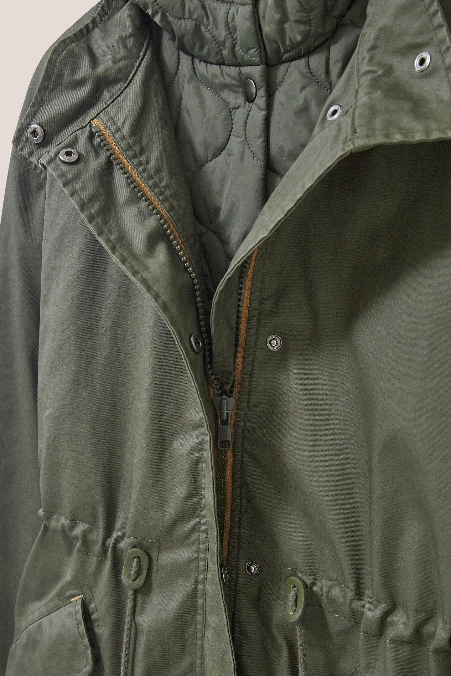 RILEY COATED COTTON PARKA KHAKI GREEN 4