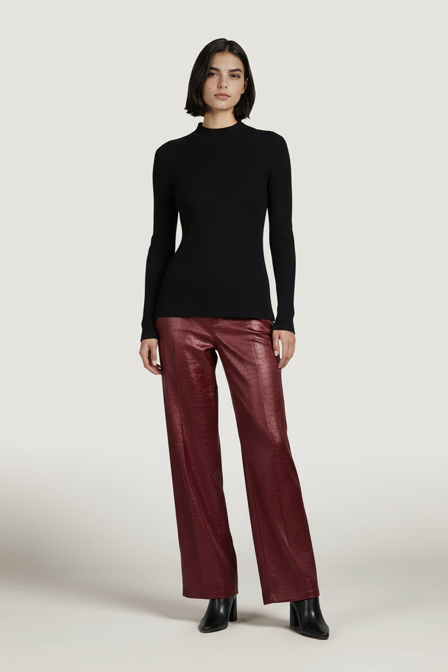 TOP RIB LONG SLVE BLACK 2