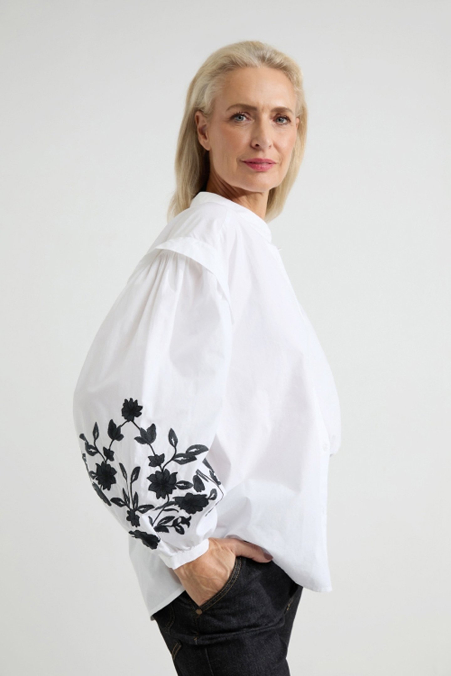 FARAH BLOUSE WHITE 2